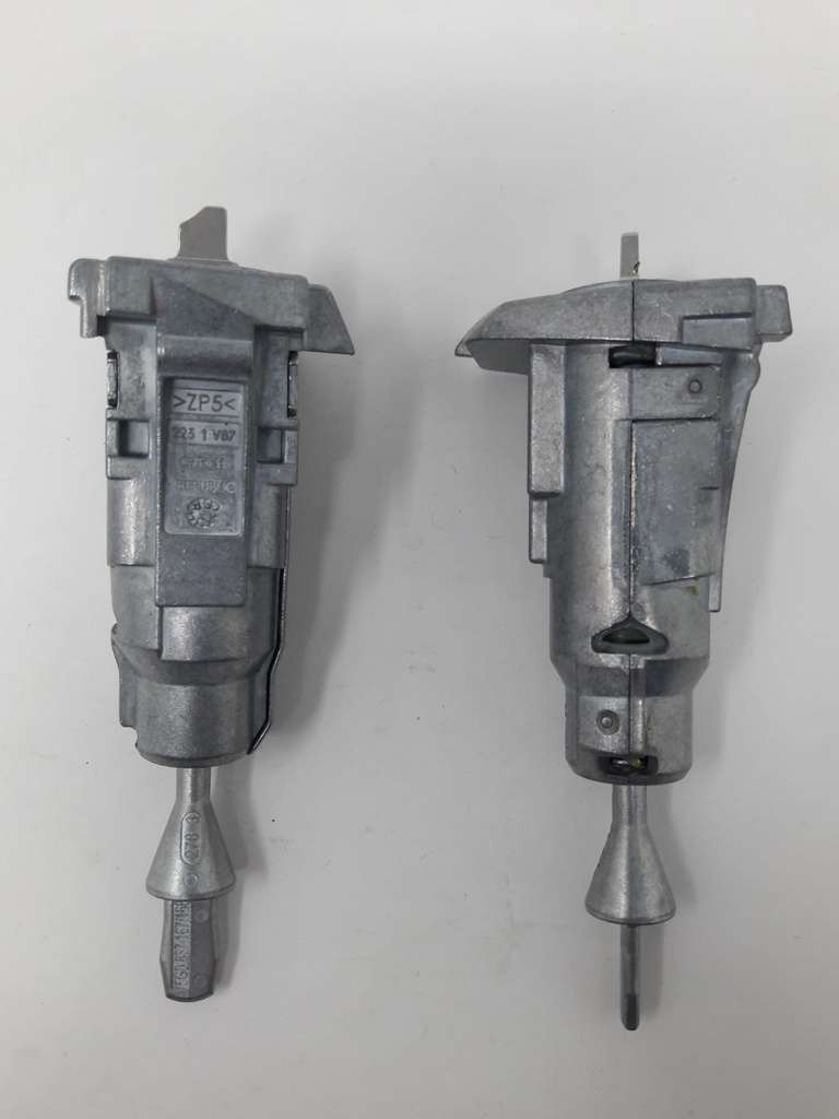 CERRADURA DE PUERTA DERECHA VW TIGUAN  HU66 - ORIGINAL - 