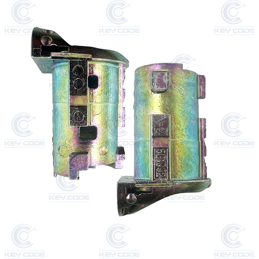 CERRADURA PUERTA IZQUIERDA RNLT  FLUENCE  DESMONTADA (8201063097) TARJETA ESPADIN DE EMERGENCIA REGATA VA6  - ORIGINAL 