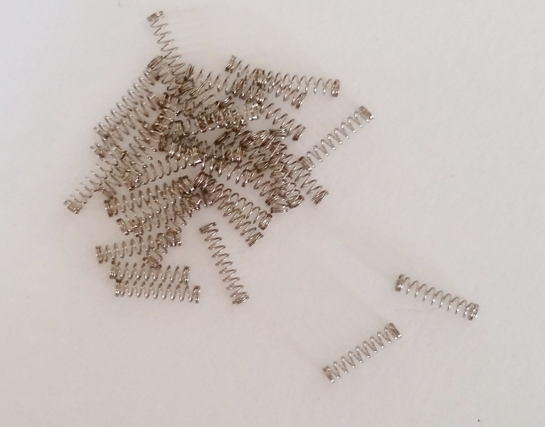 BOLSA CON 100 MUELLES PARA CERRADURAS PSA 206-106-205-405