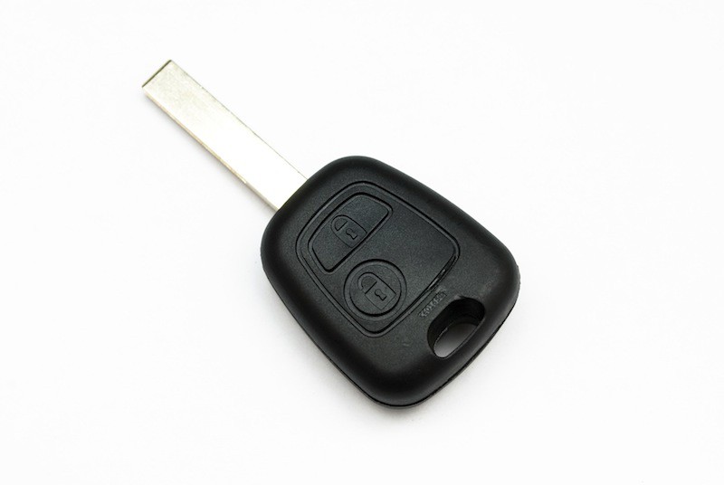 CARCASA MANDO PSA 307 FIJO 2 BOTONES HU83 REGATA CON RANURA 