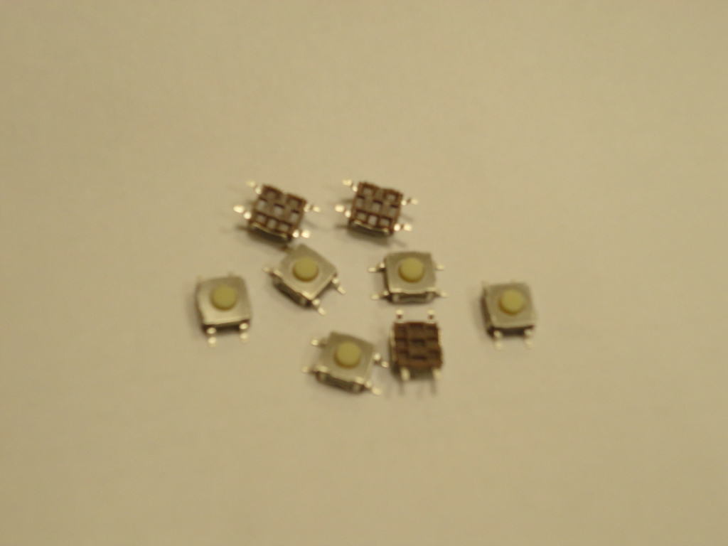 BOTÃO QUADRADO DE 4 PINOS 6 x 6 x 3,1 mm (10 UNIDADES)