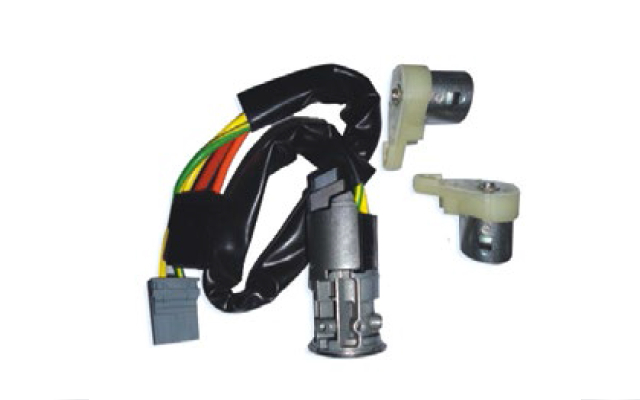 JUEGO DE CERRADURAS RNLT KANGOO (2 CP)