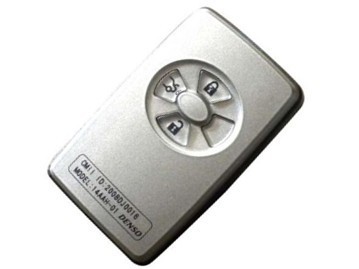 TOYOTA SILVER CARD CASE 3 BUTTONS WITH TRUNK BUTTON