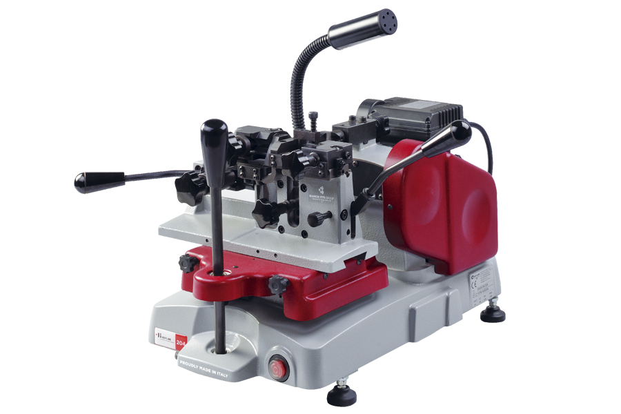 MACHINE DE TAILLE KEYLINE 204 POUR CLÉS À PANNETON, À DOUBLE PANNETON, À POMPE ET LES CLÉS AVEC DES RAINURAGES VERTICAUX