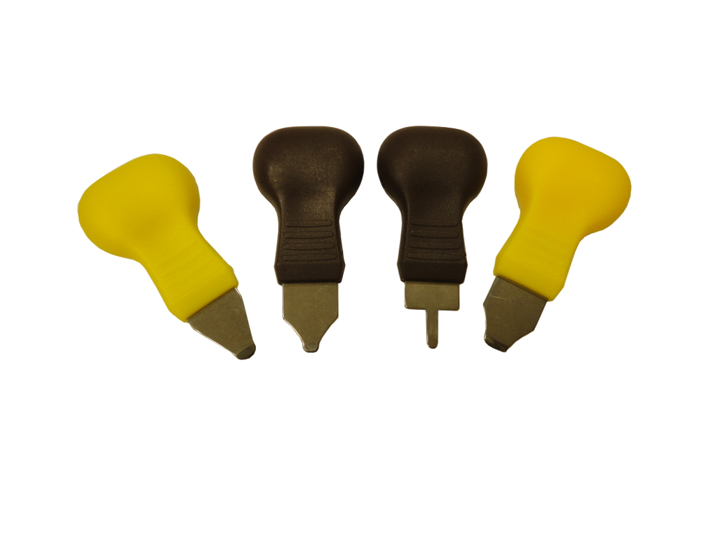 TOOL KIT FOR OPENING CASINGS