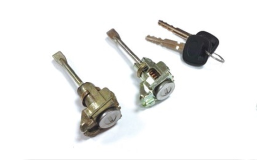 [TO43CP07-AF] TOYOTA COROLLA (02-06), HILUX (04-07) DOOR LOCK (69051-02090, 69051-02020) TOY43
