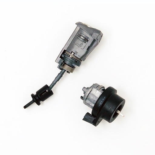 [AU66JC03-OE] KIT SERRURES AUDI A1, A3, S3 ET Q3  (DEMARREUR + PORTE) (8V1800375R) - ORIGINALE -